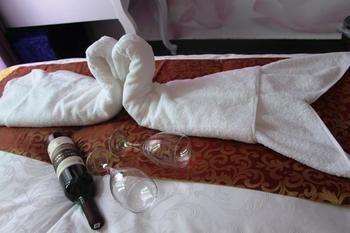 Zhengzhou Love Theme Hotel Jicheng  Esterno foto